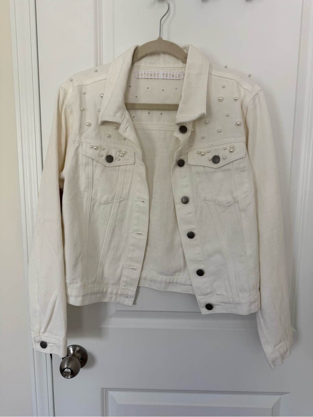 UNTAMED PETALS BY AMANDA JUDGE Cream Pearl-Embellished Denim Jacket